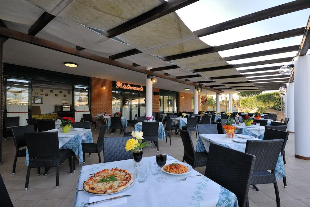 Villaggio Turistico La Cecinella Marina di Cecina Ngoại thất bức ảnh