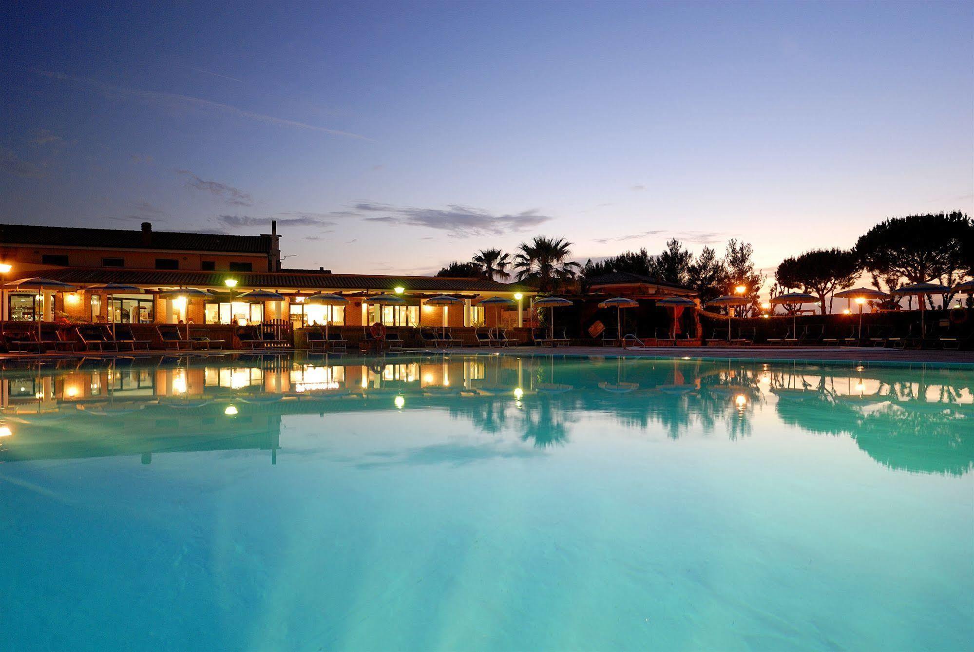 Villaggio Turistico La Cecinella Marina di Cecina Ngoại thất bức ảnh